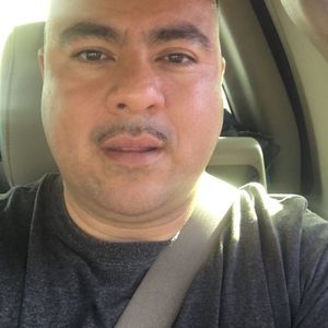 Meet your Posher, Gil